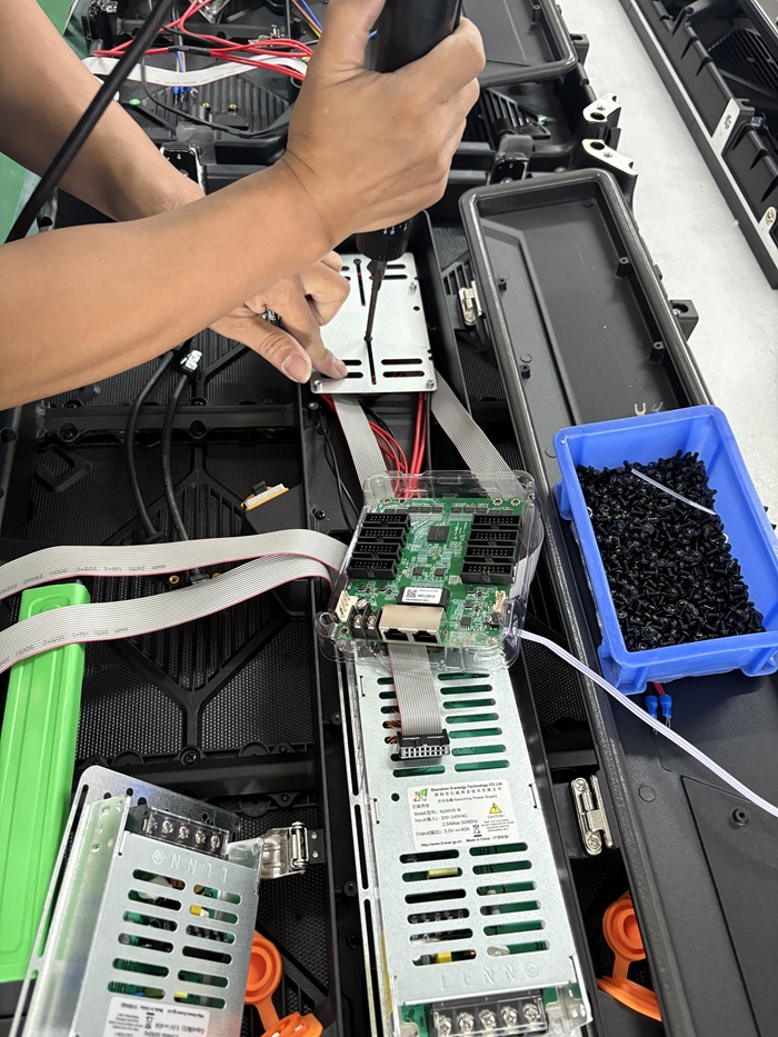 戶外p3.91的led租賃屏 (3).jpg 戶外p3.91的led租賃屏 (3).jpg